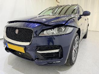 Jaguar F-Pace 2.0d Turbo Portfolio AWD Aut. picture 16