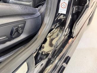 BMW 5-serie Sedan 540i Sport Line Aut8 picture 40