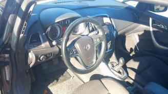 Opel Astra Astra J Sports Tourer (PD8/PE8/PF8), Combi, 2010 / 2015 1.4 Turbo 16V picture 10