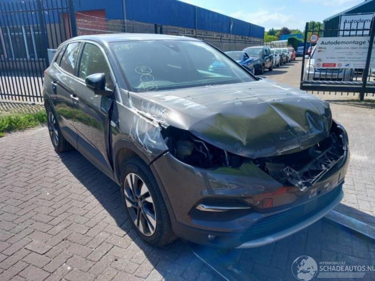 Opel Grandland Grandland (X), SUV, 2017 1.2 Turbo 12V