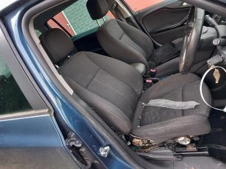 Opel Zafira Zafira Tourer (P12), MPV, 2011 / 2019 2.0 CDTI 16V 130 Ecotec picture 11