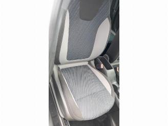 Opel Crossland Crossland (X), SUV, 2017 1.2 Turbo 12V picture 12
