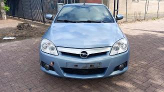 Opel Tigra Tigra Twin Top, Cabrio, 2004 / 2010 1.4 16V picture 2