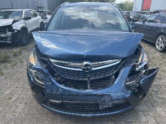 Opel Zafira Tourer 1.4 picture 2