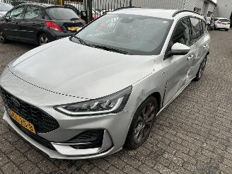 škoda osobní automobily Ford Focus Stationcar 1.0 Hybrid EcoBoost ST Line 2024/9