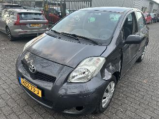 Avarii autoturisme Toyota Yaris 1.3 VVT-i  Comfort  5 Drs 2010/3