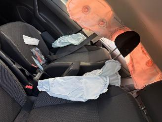 Volkswagen Polo 1.0 TSI  Life picture 10