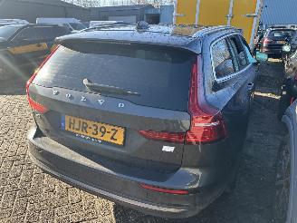 Volvo V-60 2.0 T6 AWD  Recharge Plug-in Hybrid Ultra Bright  ( Leer-Panoramadak ) picture 3