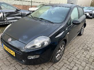 Schadeauto Fiat Punto 0.9 2017/11