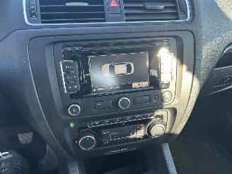 Volkswagen Jetta 1.6 TDI picture 11