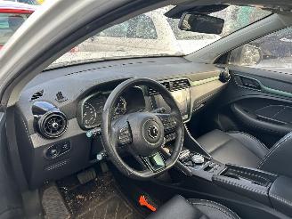 MG ZS EV Luxury  45 kWh picture 10