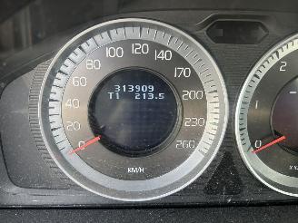 Volvo V-70 2.0  D3 picture 10