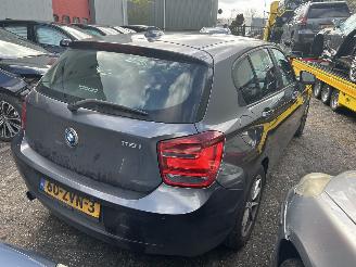 BMW 1-serie 116i     5 Drs picture 3