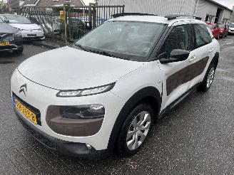 Damaged car Citroën C4 cactus 1.2 PureTech Feel 2015/6