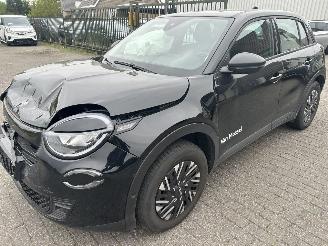 Vaurioauto  passenger cars Fiat 600 1.2 Hybrid Urban  Automaat 2024/12