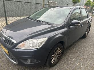  Ford Focus 2.0 Sedan Ghia 2008/9