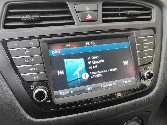 Hyundai I-20 1.0 T-GDI Go Navi Cruise picture 11