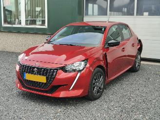 krockskadad bil auto Peugeot 208 1.2 Pure Tech Active Pack 2022/7