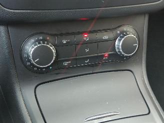 Mercedes B-klasse 180 Ambition Aut. Cruise Clima Navi picture 15