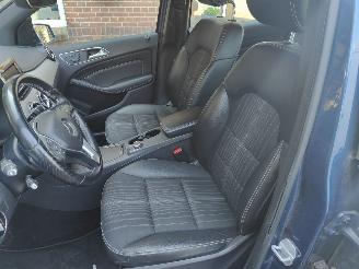 Mercedes B-klasse 180 Ambition Aut. Cruise Clima Navi picture 8