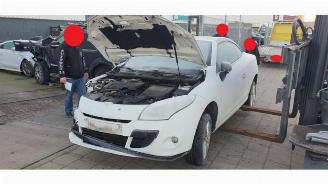 Renault Mégane Megane III CC (EZ), Cabrio, 2010 / 2015 1.4 16V TCe 130 picture 2