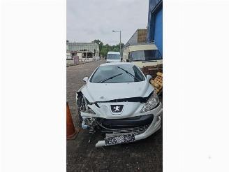 Peugeot 308 308 CC (4B), Cabrio, 2009 / 2015 1.6 16V THP Autom. picture 2
