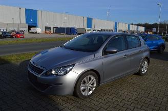 krockskadad bil auto Peugeot 308 Peugeot 308 1,2 Puretech Active Navi Pdc Klima Euro 6 2017/5