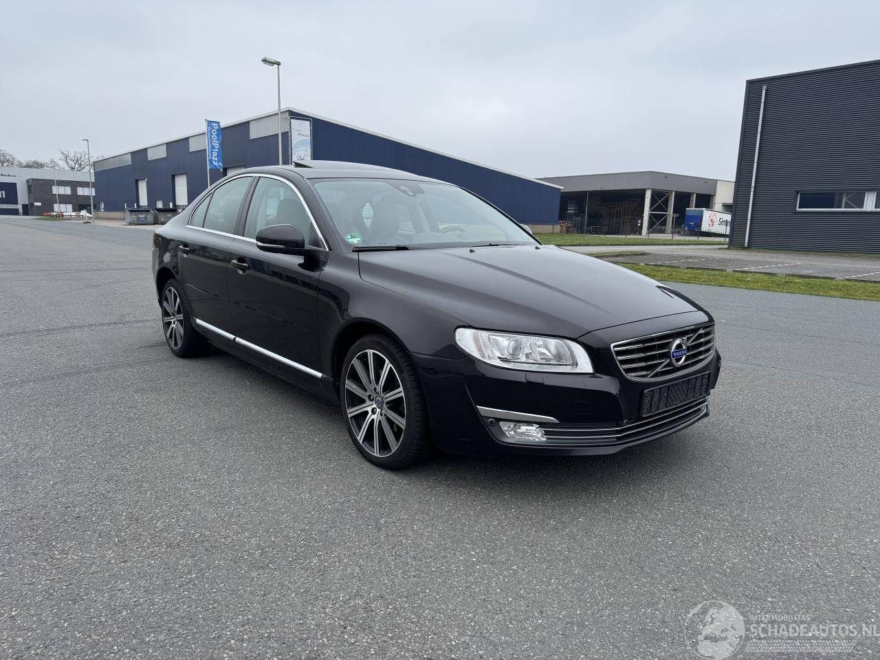 Volvo S-80 2.0 D4 SUMMUM AUTOMATIK XENON LEDER SCHIEBEDACH VOLL