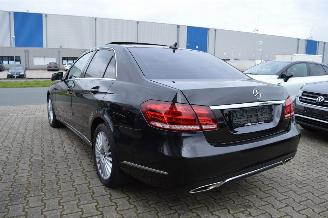 Mercedes E-klasse E220 CDI Aut Avantgarde Panorama dach Full Leder Comand Kamera picture 3