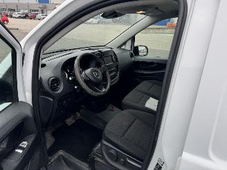 Mercedes Vito Vito Kasten 114 CDI Kompakt Automatik Klima L + R Schiebetur picture 8