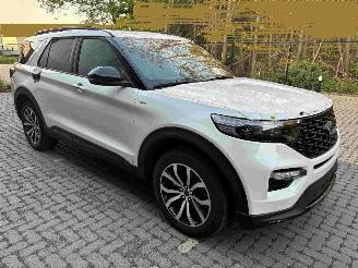 Vrakbiler auto Ford Explorer ST Line 3.0 V6 PHEV 2023/4