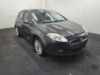 Démontage voiture Fiat Bravo Dynamic 2009/1