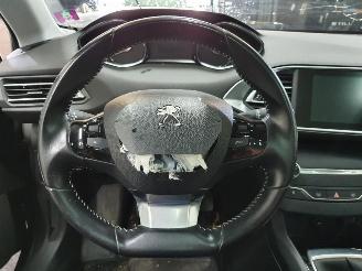 Peugeot 308 1.2 Puretech Blue picture 29