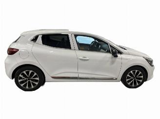 Renault Clio  picture 2