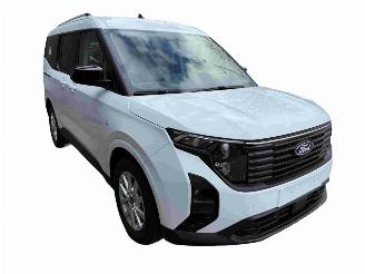 Uttjänta bilar auto Ford Tourneo Courier Limited 2024/8