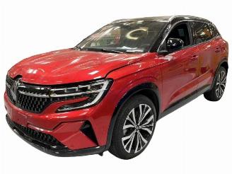 Salvage car Renault Austral E-tech 200 2023/1