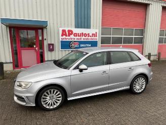 Vrakbiler auto Audi A3 A3 Sportback (8VA/8VF), Hatchback 5-drs, 2012 / 2020 1.4 TFSI 16V e-tron 2015/6