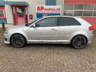 Audi A3 3.2 V6 24V FSI QUATTRO picture 2
