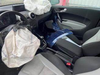 Audi A1 A1 (8X1/8XK), Hatchback 3-drs, 2010 / 2018 1.6 TDI 16V picture 7