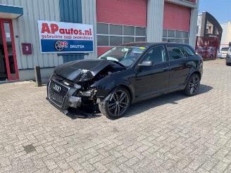 krockskadad bil auto Audi A3 A3 Sportback (8PA), Hatchback 5-drs, 2004 / 2013 1.4 TFSI 16V 2011/1