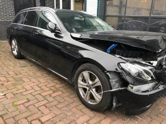 Vrakbiler auto Mercedes E-klasse E Estate (S213), Combi, 2016 / 2023 E-220d 2.0 Turbo 16V 4-Matic 2019/0