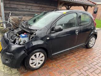 Sloopauto Peugeot 107 107, Hatchback, 2005 / 2014 1.0 12V 2011