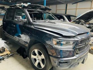 Dodge Ram 1500 Crew Cab (DS), Pick-up, 2010 / 2018 5.7 Hemi V8 4x4 picture 2