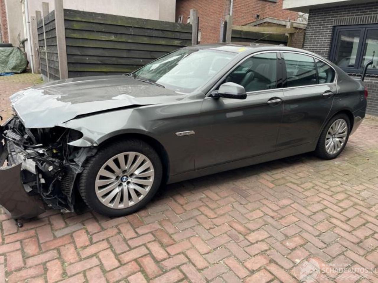 BMW 5-serie 5 serie (F10), Sedan, 2009 / 2016 535i 24V TwinPower Turbo