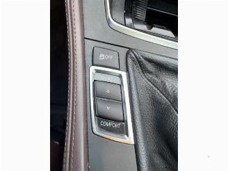 BMW 5-serie 5 serie (F10), Sedan, 2009 / 2016 535i 24V TwinPower Turbo picture 11