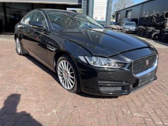 Sloopauto Jaguar XE XE, Sedan, 2015 2.0d 180 16V 2015