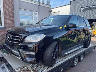 Salvage car Mercedes ML ML III (166), SUV, 2011 / 2015 3.0 ML-350 BlueTEC V6 24V 4-Matic 2013