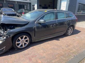 Salvage car Volvo V-60 V60 I (FW/GW), Combi, 2010 / 2018 2.0 D4 16V 2014