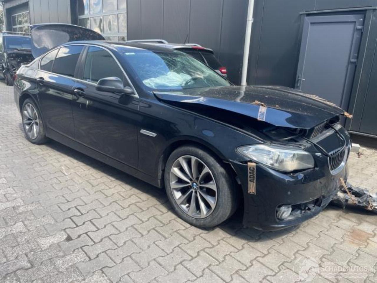 BMW 5-serie 5 serie (F10), Sedan, 2009 / 2016 520d xDrive 16V