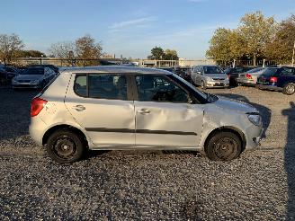 Skoda Fabia 1.2 THP Zilver LA7W Onderdelen CGPB Motor picture 4